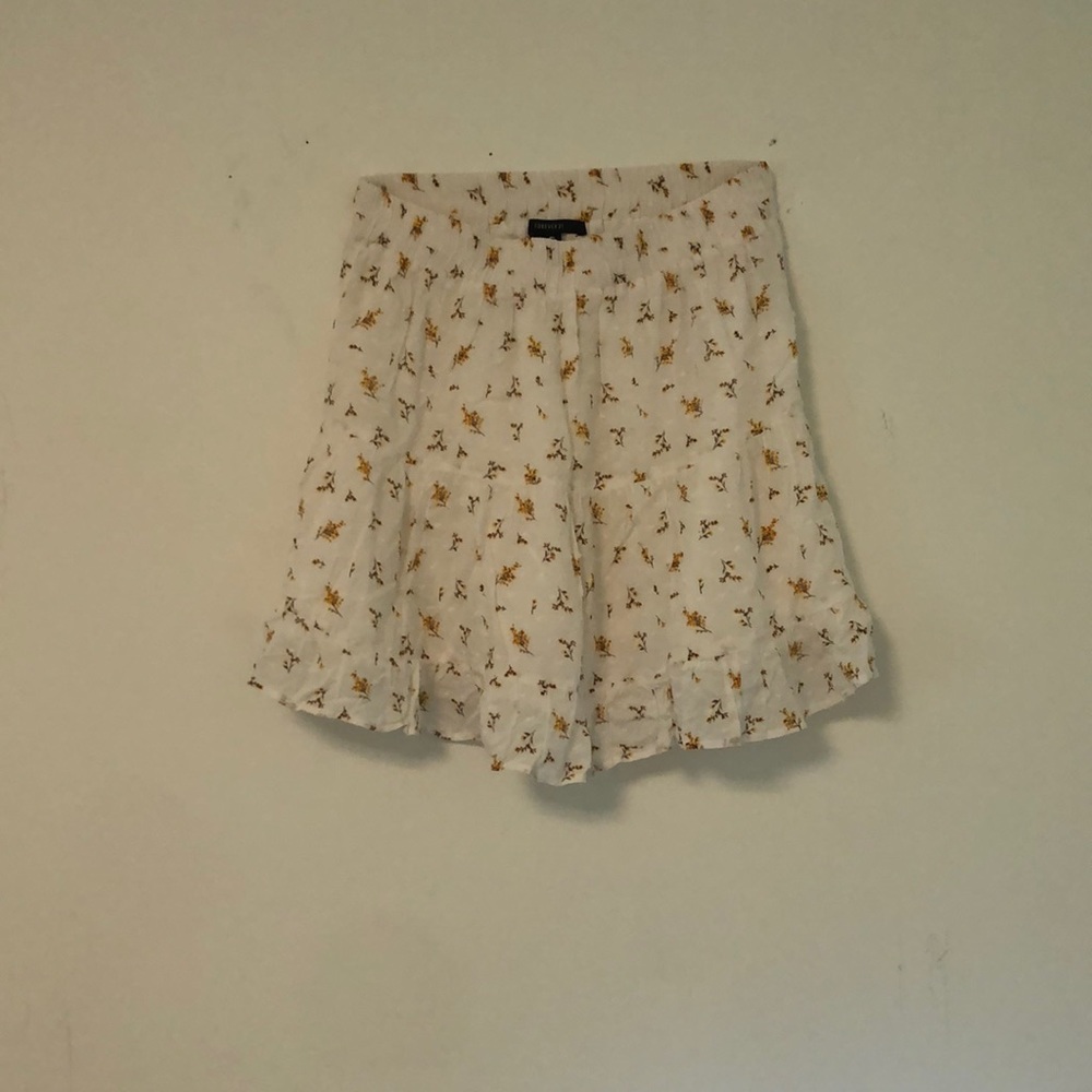 White Floral Skirt Size medium